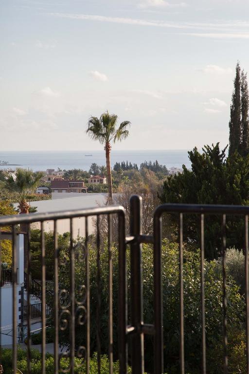Coral Bay Sunkiss Villa Экстерьер фото