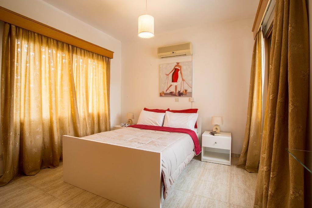 Coral Bay Sunkiss Villa Экстерьер фото