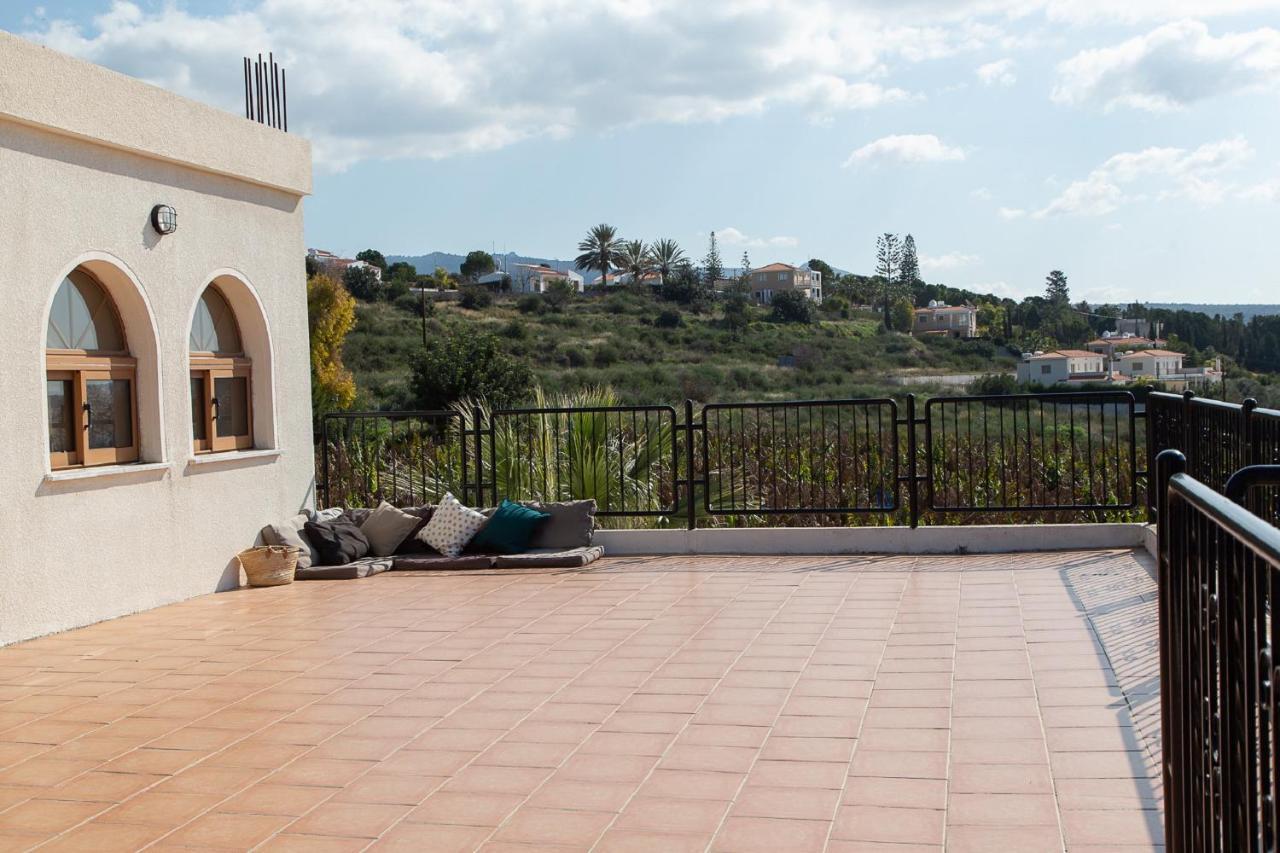 Coral Bay Sunkiss Villa Экстерьер фото